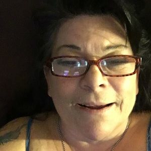 Meet your Posher, Lorraine